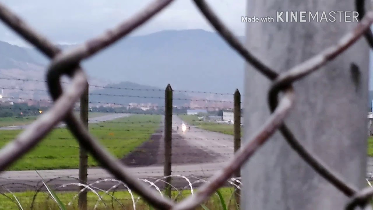 PLANESPOTTING // MEDELLIN, ENRIQUE OLAYA HERRERA. SKMD
