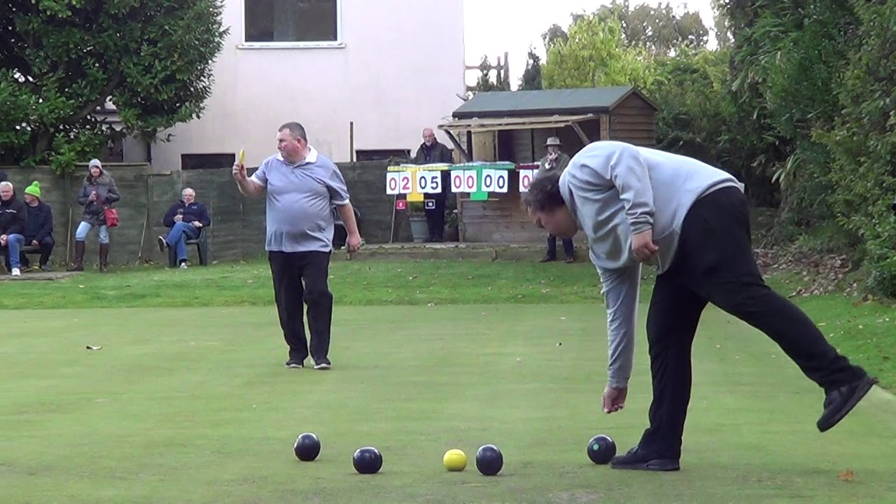 CROWN GREEN BOWLING