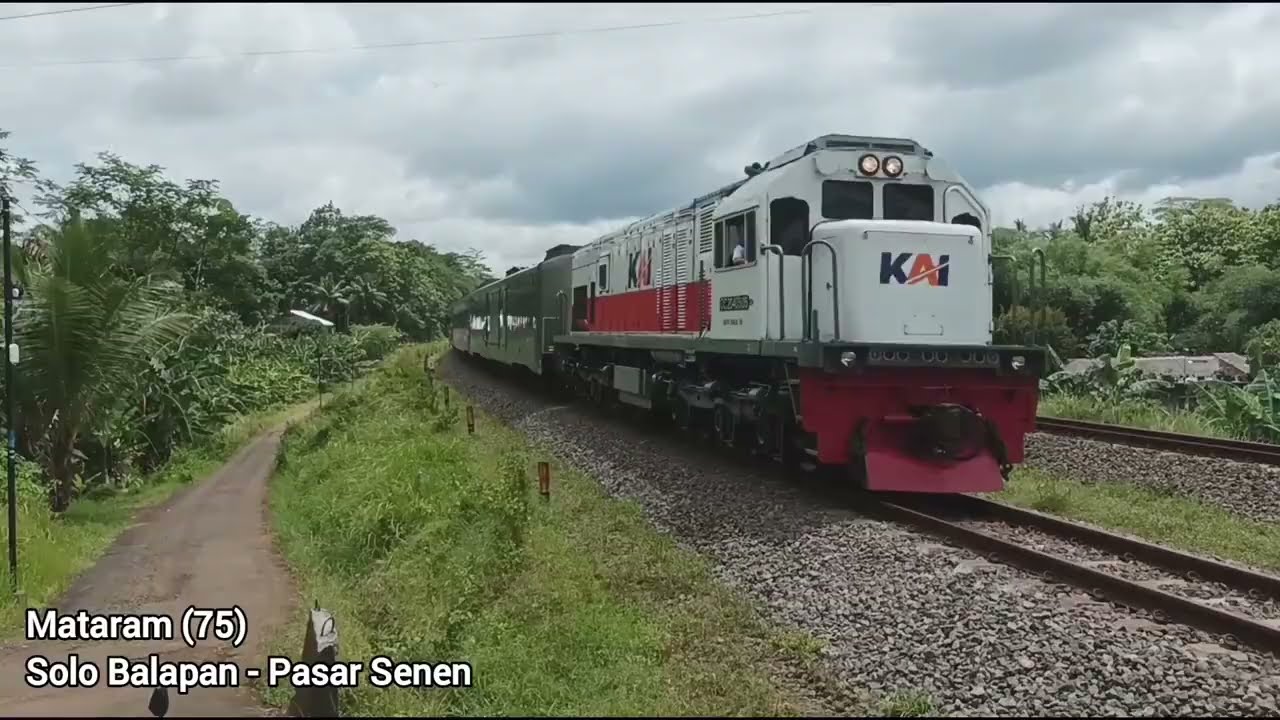 Memantau Argo Wilis Sebelum Ganti Baju di Kelok Mertan 30 November 2025