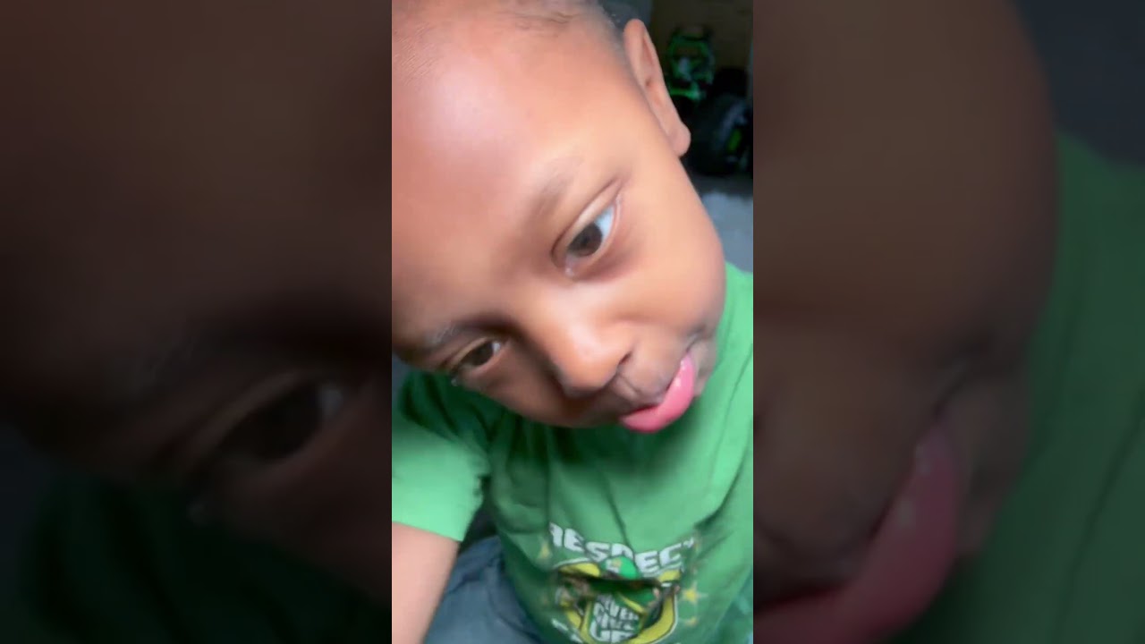 I don’t know who like the surprise more, Steven or Abriel…. 😂  