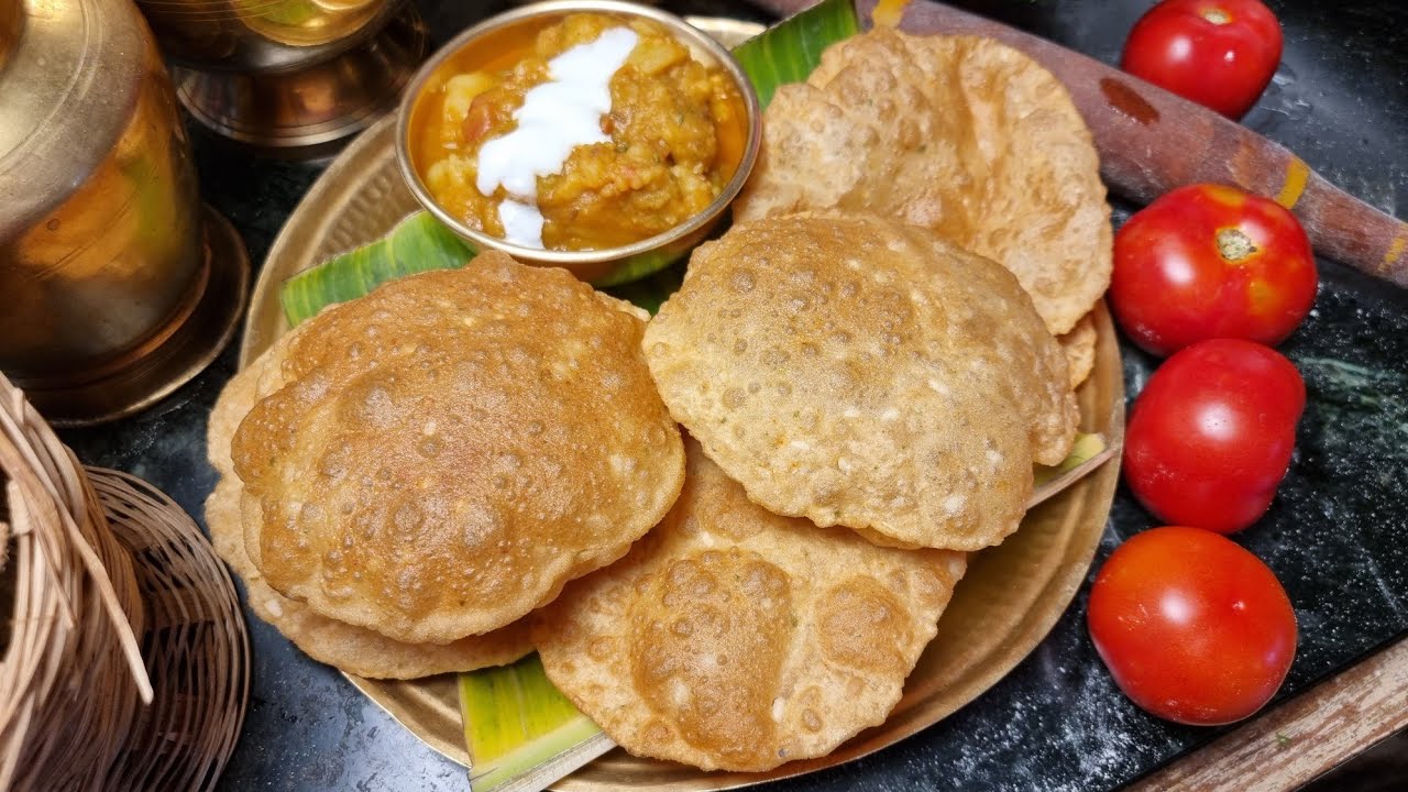 Bedmi Puri With Aloo Sabzi recipe | Aloo sabzi for poori with crispy urad dal puri #foodzeee