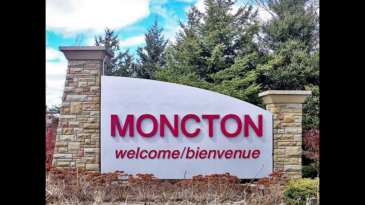 Moncton, New Brunswick: Cruising Downtown on September 4, 2017