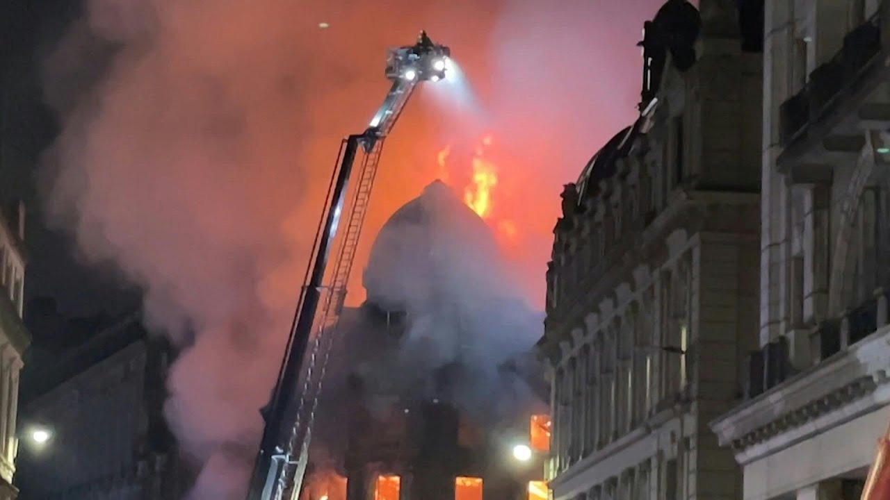 Scotland firefighters battle blaze in central Glasgow | AFP