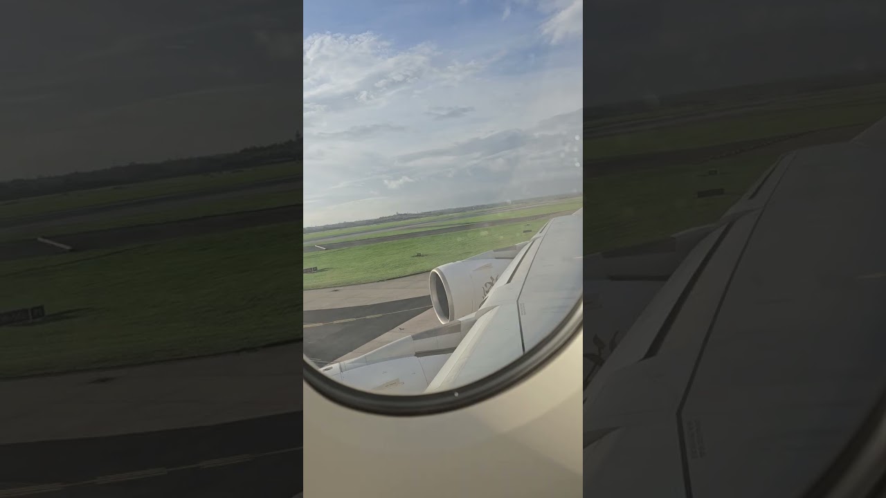 EK22 manchester to dubai taxi and take off Sunday the 9th 