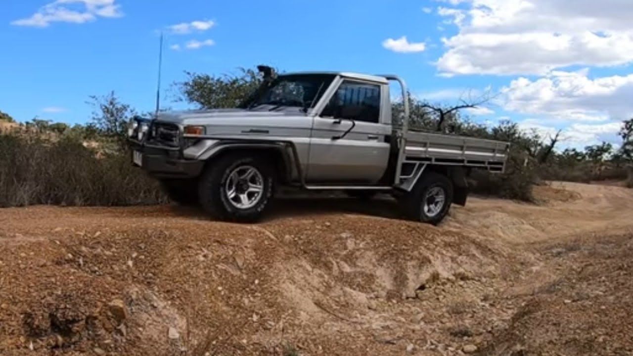 Land Cruiser Ute 75 серии Offroading — полноприводные гонки по бездорожью в Австралии