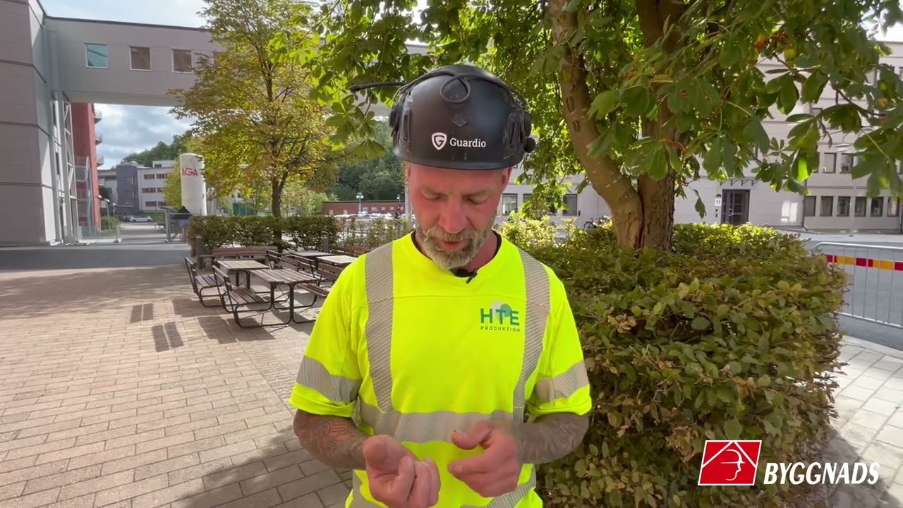 Peter Karlsson har så pass allvarliga vibrationsskador att han inte längre kan köra motorcykel.