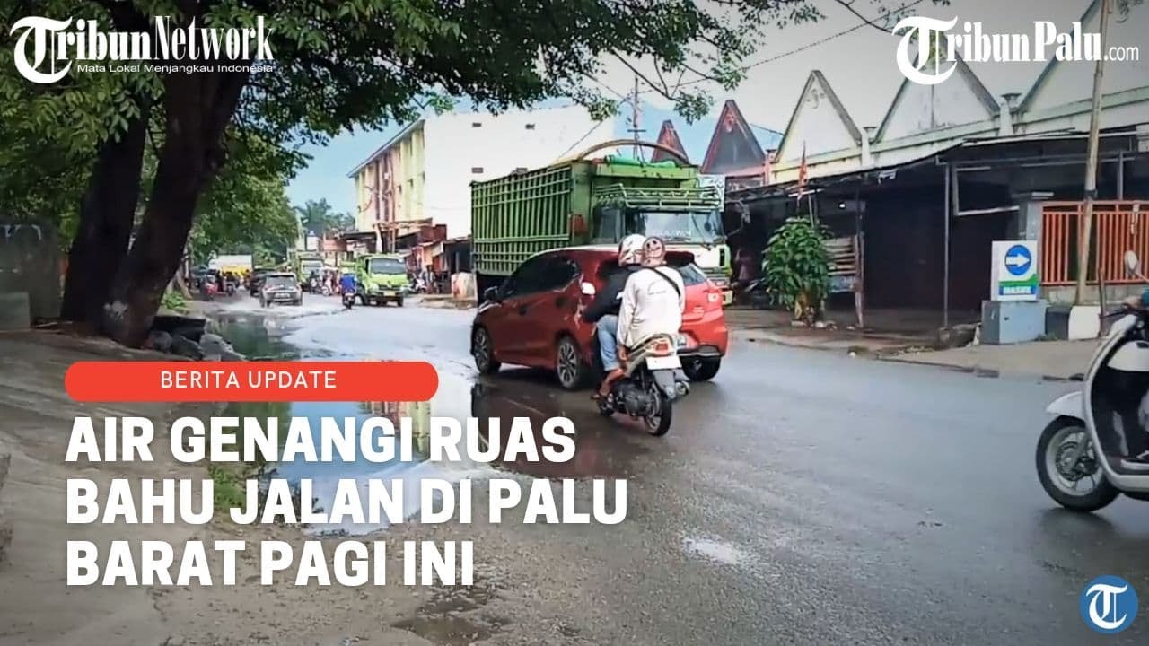 Air Genangi Ruas Bahu Jalan di Palu Barat, Rabu (3/2/2021)