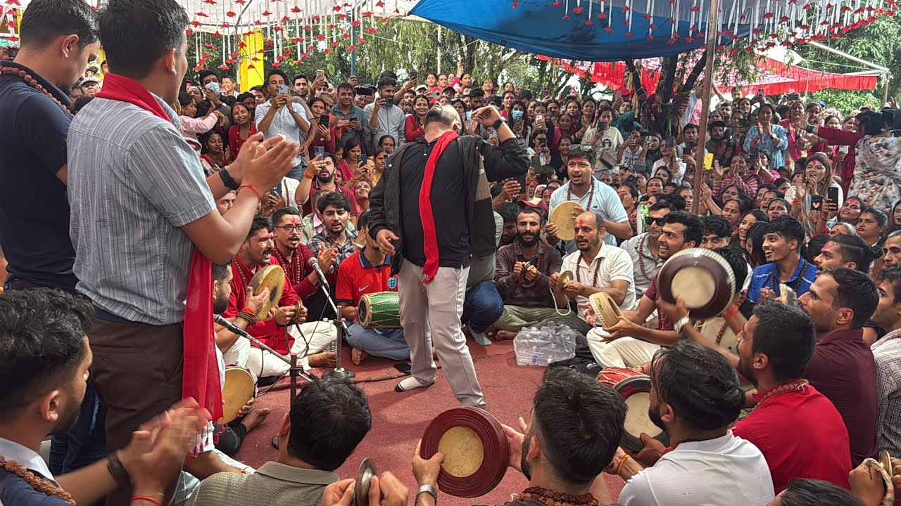   MRR  Group Pokhara पोखरेली  युवाहरुको भाइरल भजन ,यस्तरी लाग्यो हेर्नुस । Live bhajan 