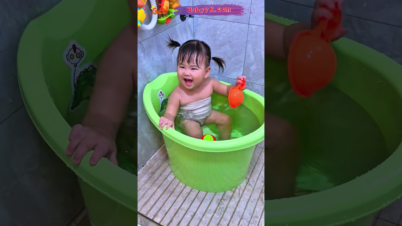 Toddler Bath Tub with Seat: Let Your Little One Sit, Splash, and Play During Bath Time #CuteBaby