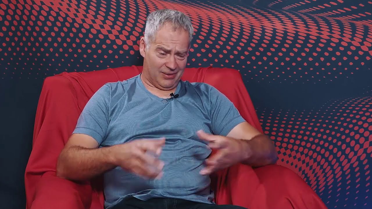 UŠÁK 135   Martin Hosták