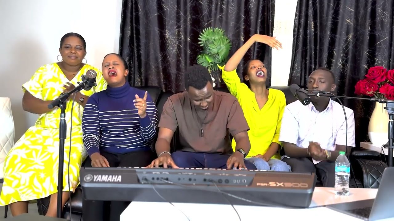IGITARAMO CYOKURAMYA IMANA HAMWE NABARAMYI BEZA,DEBORAH,KADOGO,FOFO,CADETTE