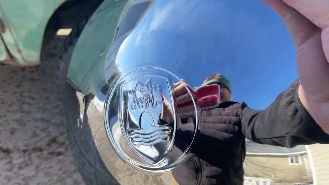 Hubcaps for my New 15 inch vw bus wheels from jbugs. #vwlife #vwbus #JohnHasABus