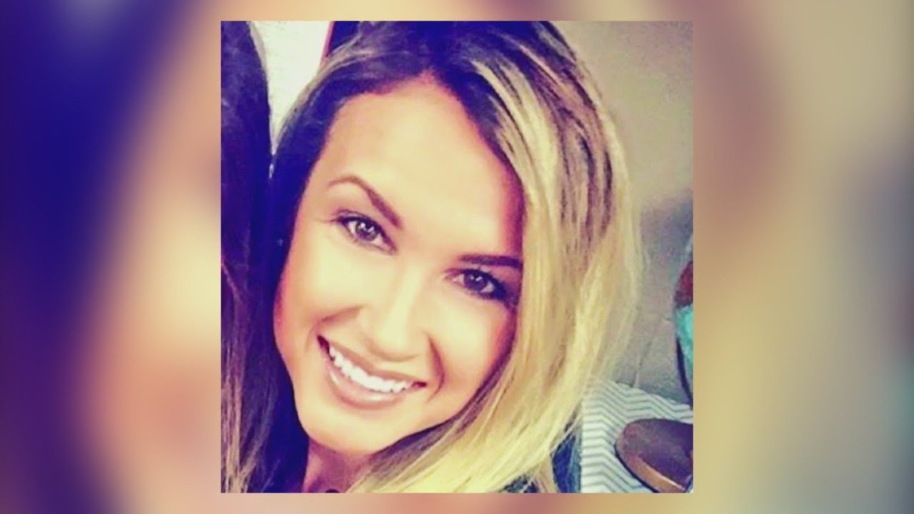 Arkansas 8th grade teacher charged with sexual assault of student