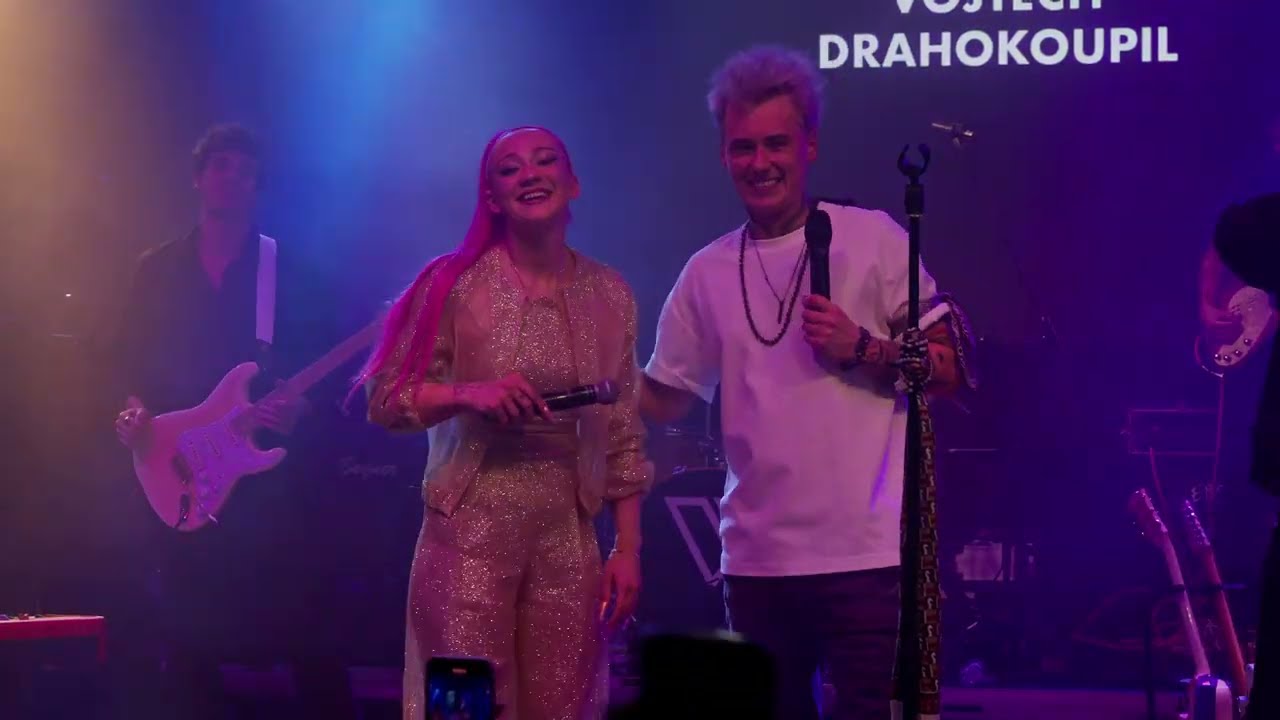 Vojtěch Drahokoupil & Tereza Ma&scaron;kov&aacute; - Pocit (Lucerna Live!)