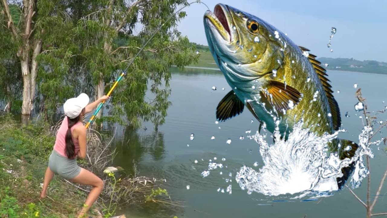 一隻雞VS一條大鱘魚？！ 美女蹭飯以為只有青菜而夫妻倆卻端上來一盆雞，釣魚高手的她直接釣一條大鱘魚當作回禮！ 【女釣友微微】#釣魚#fishing #drama #funny