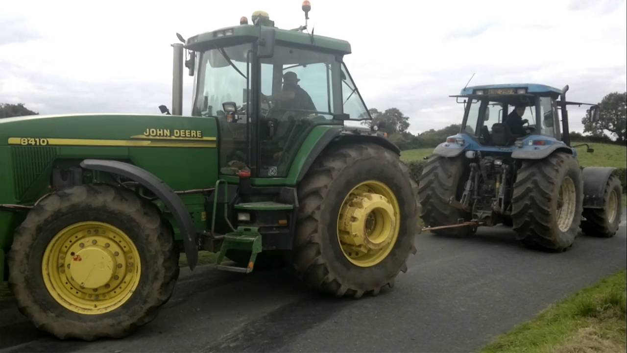 JOHN DEERE 8410 VS NEWHOLLAND 8970 TUG OF WAR