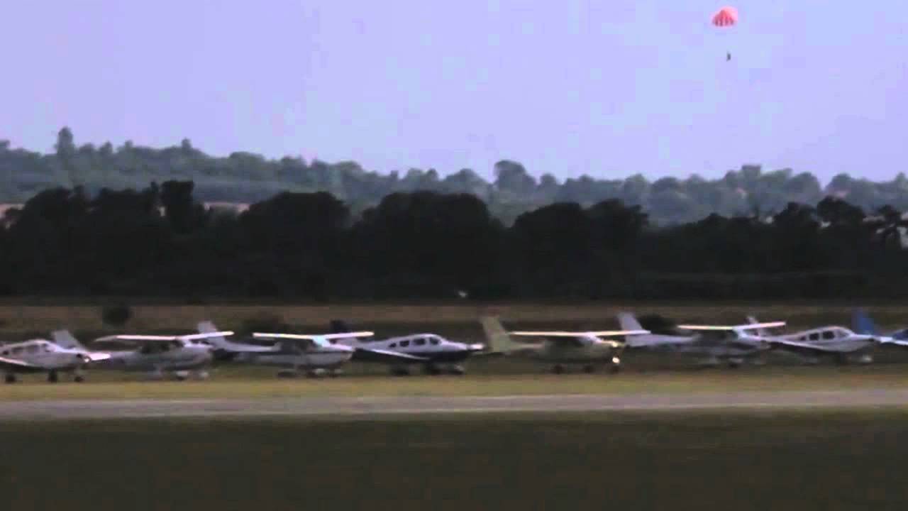 Midair Collision P51 Mustang & Skyraider