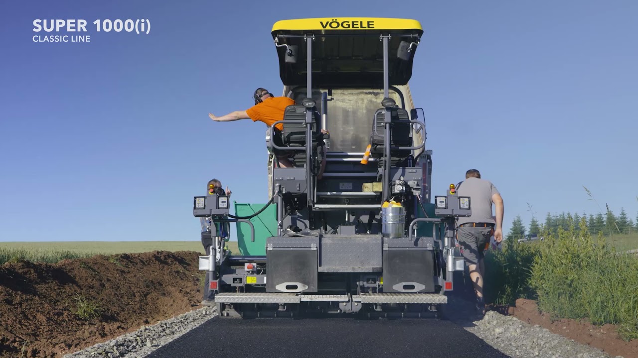 Classic or Premium Line? 2 Compact Class pavers compared | VÖGELE