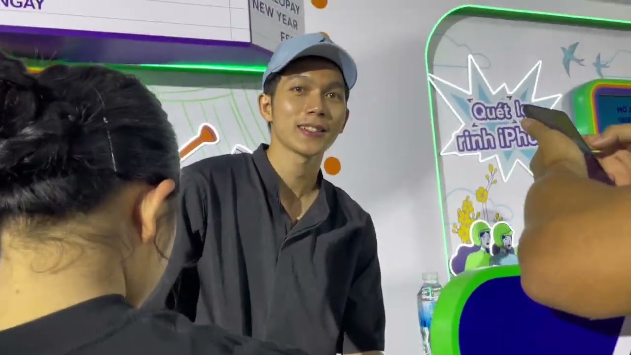 Phố đi bộ Nguyễn Huệ - The Money Show Zalopay