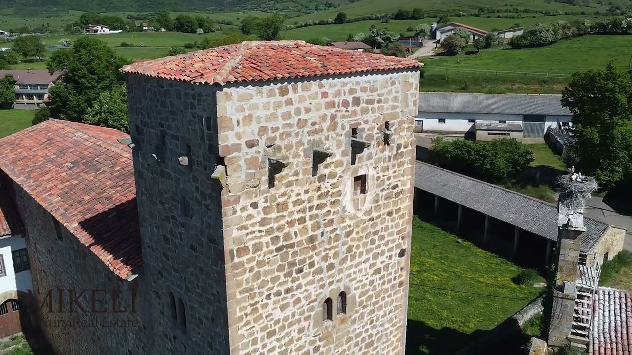 Espectacular Torre del Siglo XV en #venta cerca de Reinosa. ¿Nos acompañan a descubrirla?