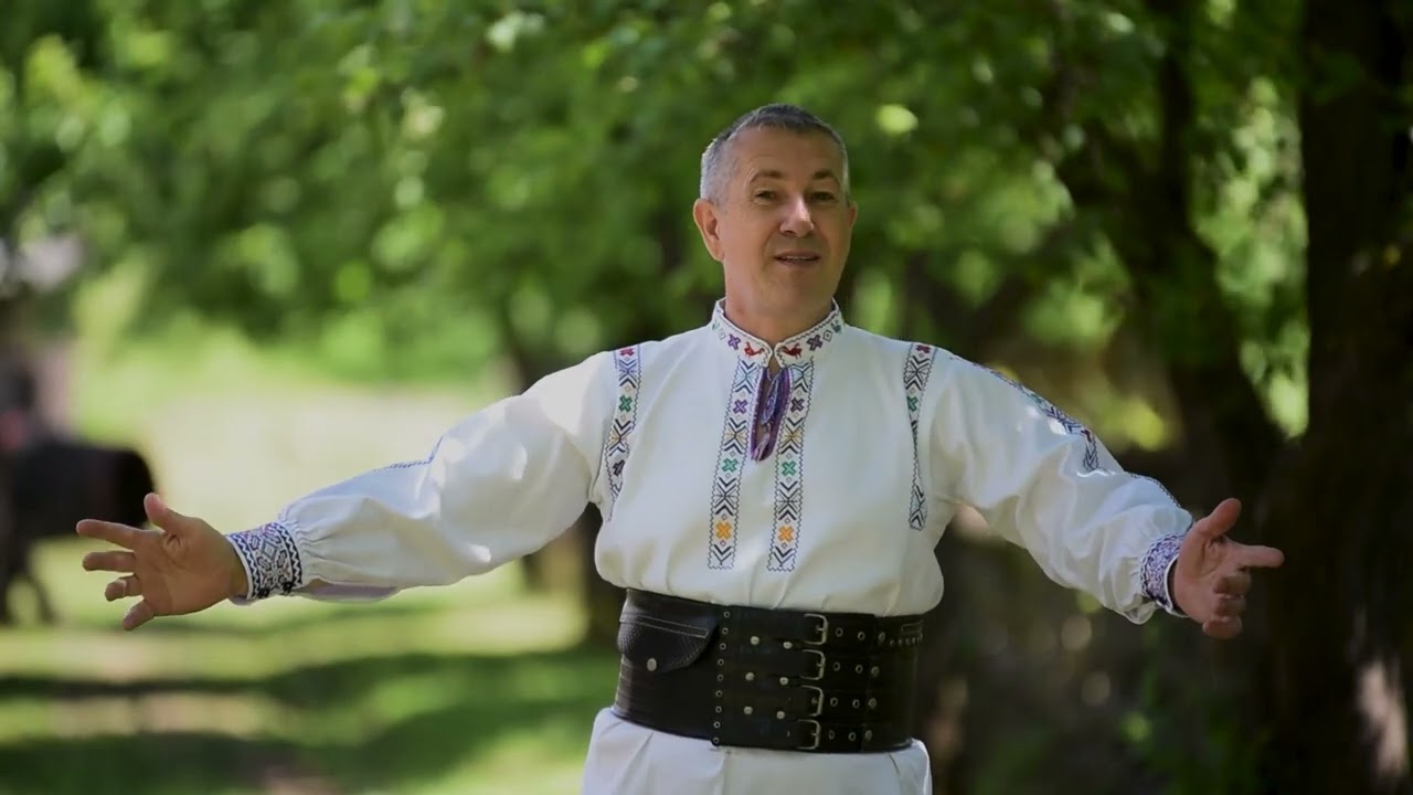 Nicolae Turcu, Tu mândruță, satu-i plin