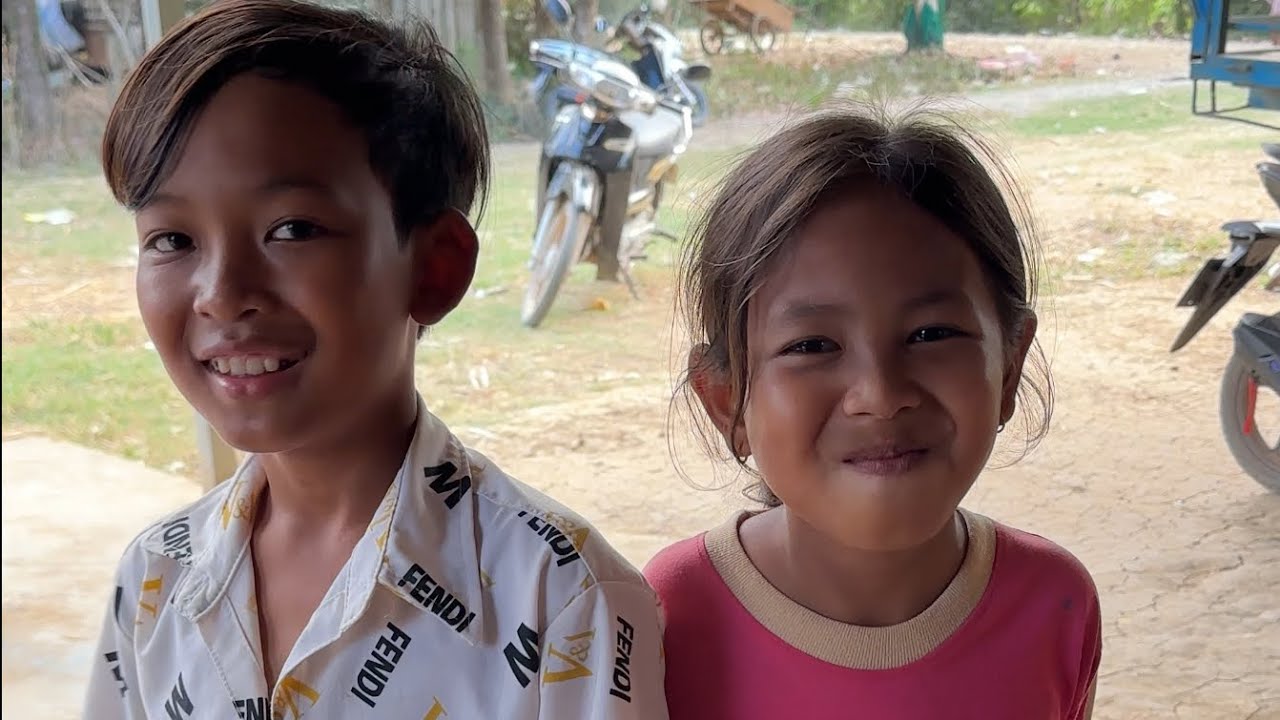 ប៊ូថងនិងវីតពូកែអៀនគ្នាណាស់😂​#funny @Sorphorn1999 