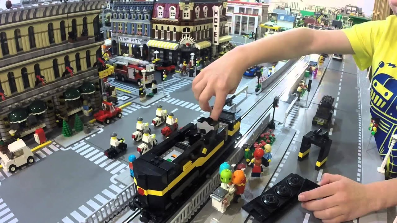LEGO Diesel Electric Train Engine w Power Functions MOC