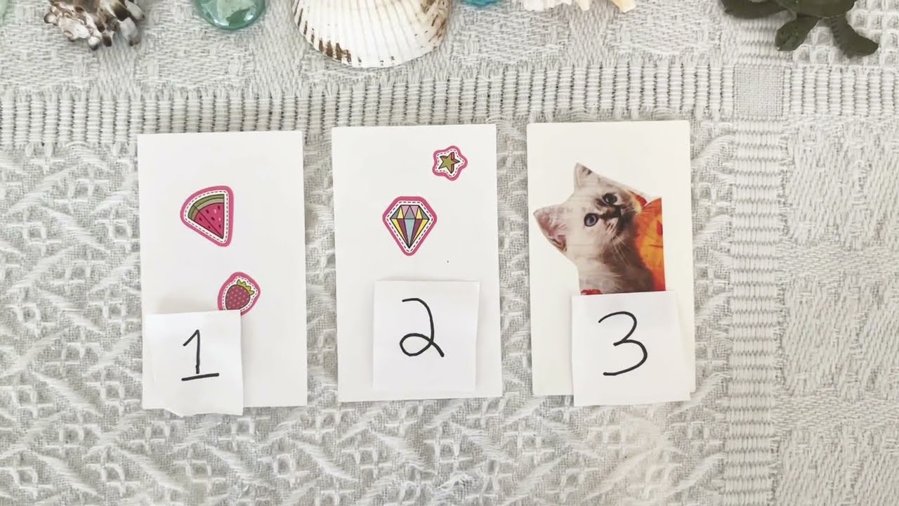 🔥COMPLIMENTS PEOPLE GIVE BEHIND YOUR BACK!? 😍  *PICK A CARD* TAROT READING✨