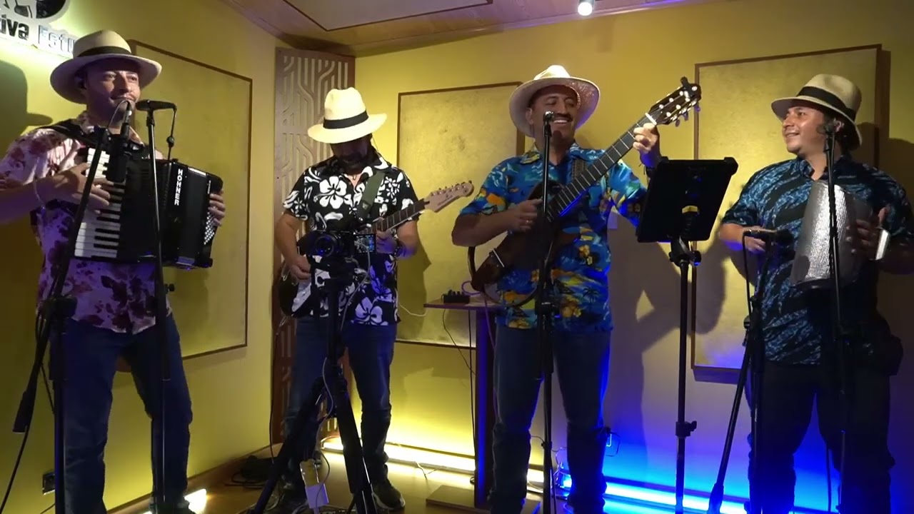 LIVE SESSION LOS CHAMICO DE SALENTO / CREATIVA ESTUDIO Y MÁGICAS MENTES