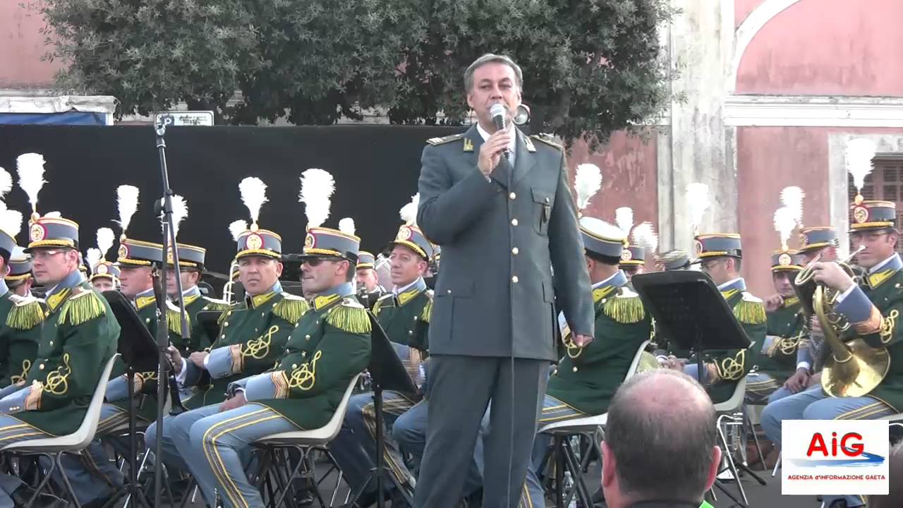 CONCERTO BANDA GUARDIA DI FINANZA A GAETA. (90 ANNI SCUOLA NAUTICA)
