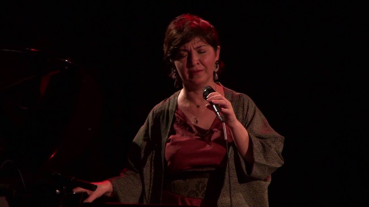 Oumeima El Khalil - Toot (Live Performance) | أميمة الخليل - توت