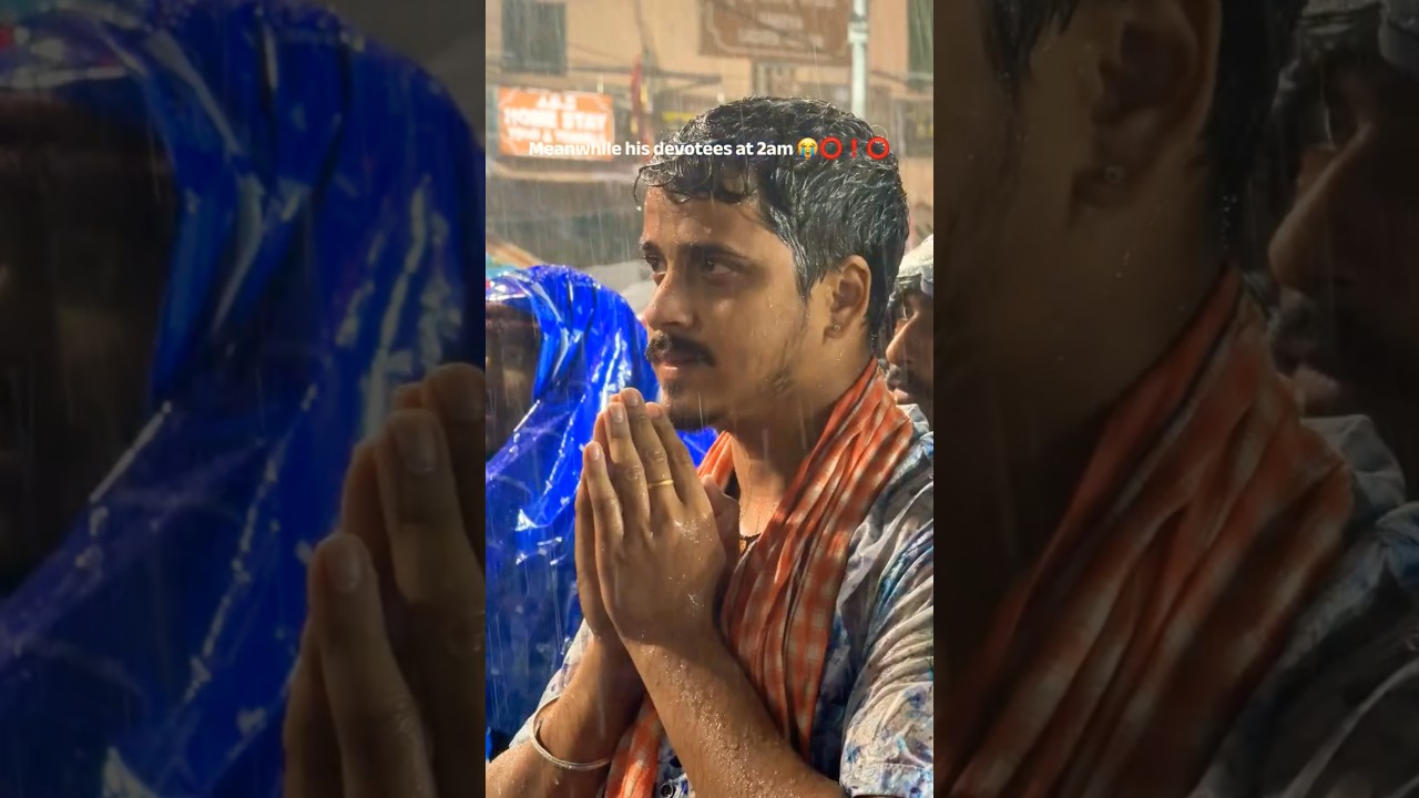 Meanwhile His devotees at 2am in heavy rain... 🥺🌧️❤️ Just for one glimpse of Him! #JaiJagannath#puri