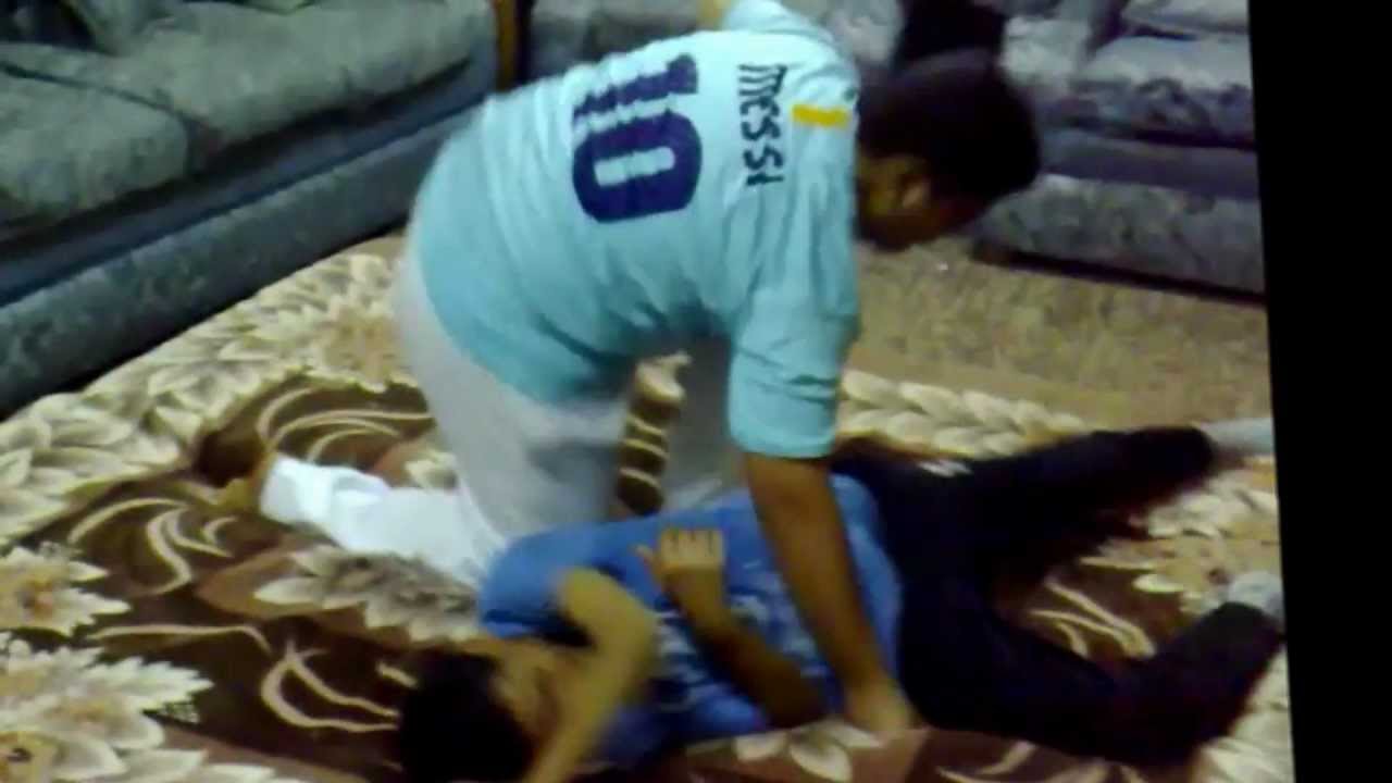 تقليد حركات المصارعين - (wwe finishers (2