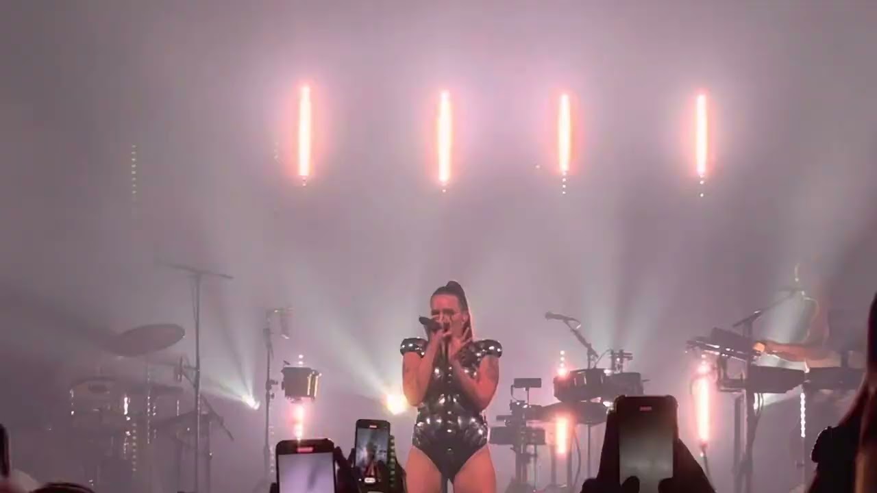 Tove Lo - No One Dies from Love (Live @ Ancienne Belgique, Brussels)