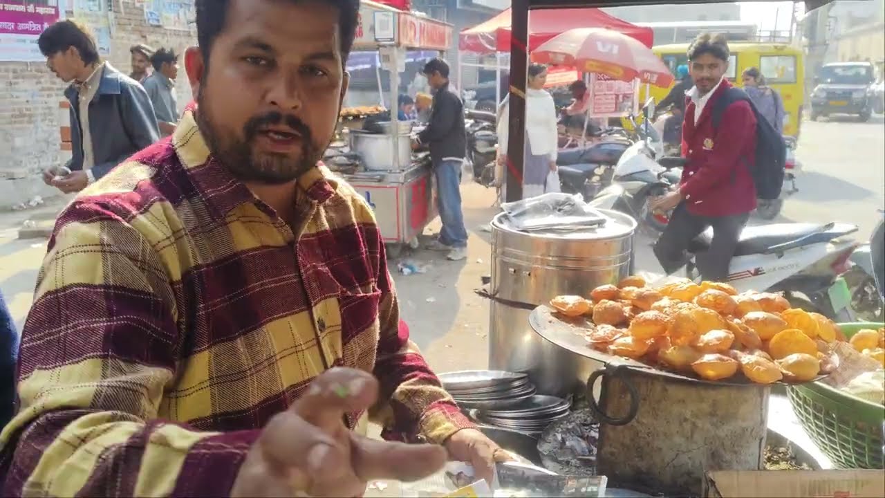 Fazilka ki fams kachori bandar 😋😋😋#post #viral #reels #shorts #instagram 