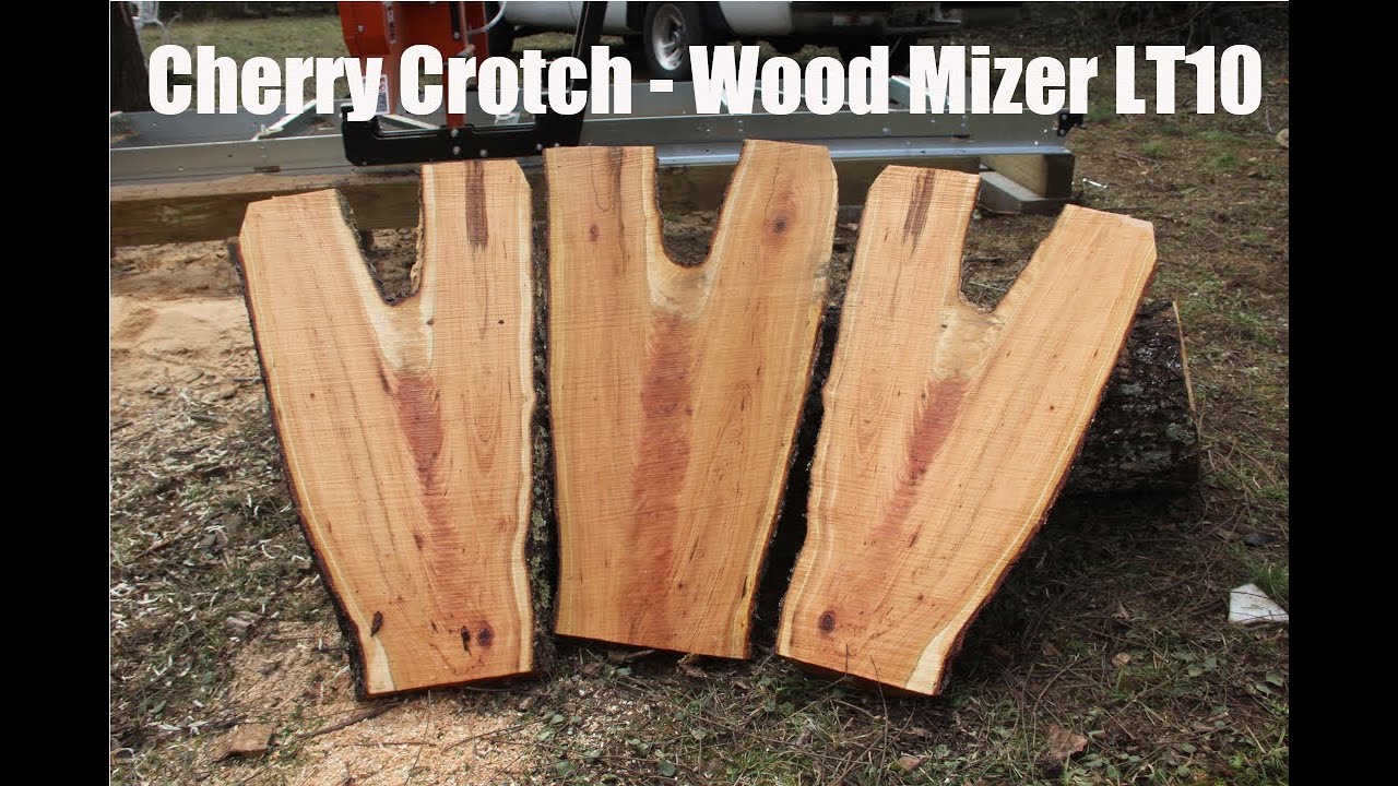 Sawing a Cherry Log into Slabs with my Wood Mizer LT10 sawmill