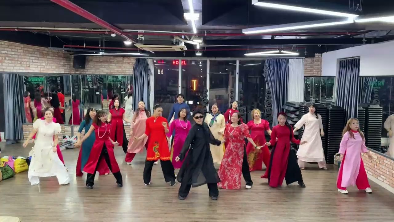 Giải Nghiệp | nhảy tết | nhạc tết| DanceFitness| Dance with Antony 