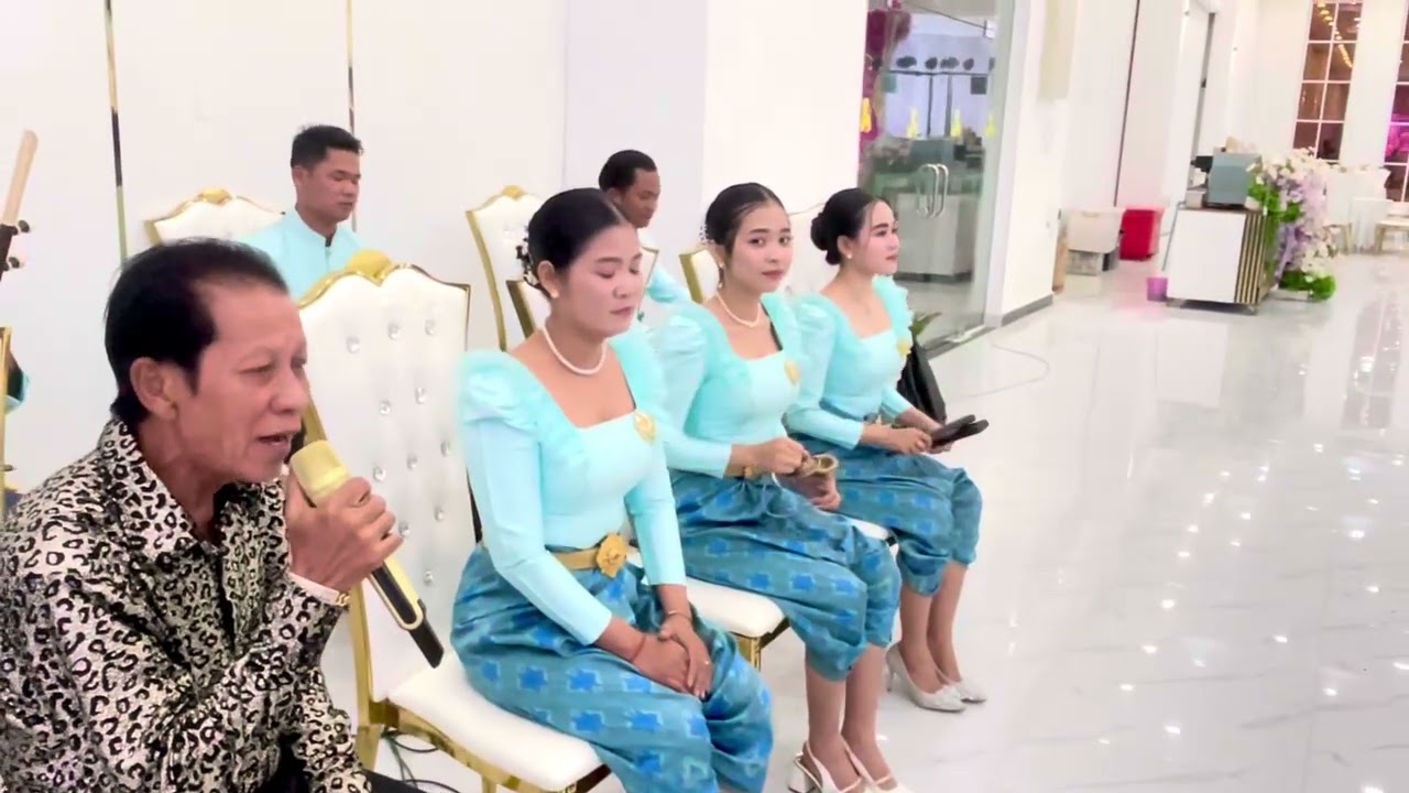 កន្សែងក្រហម នៅតែពិរោះដូចនៅពីក្មេងចឹងលោកគ្រូ ណយ វាន់ណេត ទឹកដីក្រុងកំពង់ចាម🌹