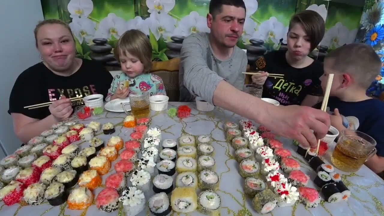 роллы, новая доставка☹️/мукбанг🔥/жизнь в селе навеселе/любимый василëк
