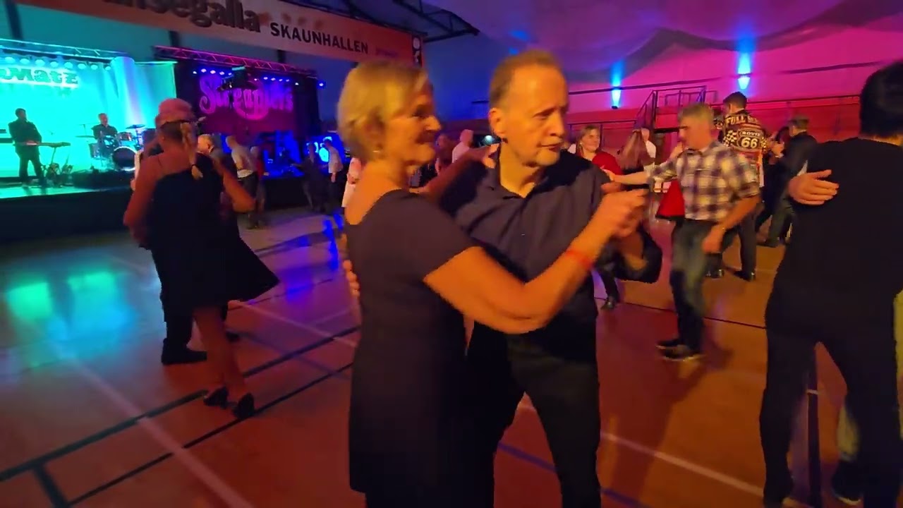 Kärleksdansen, behagelig danselåt med Matz Bladhs på Skaunhallen Dansnytt Hilde Arntzen