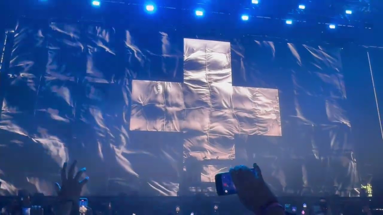 Martin Garrix - Gravity (Intro @ Creamfields 2025)