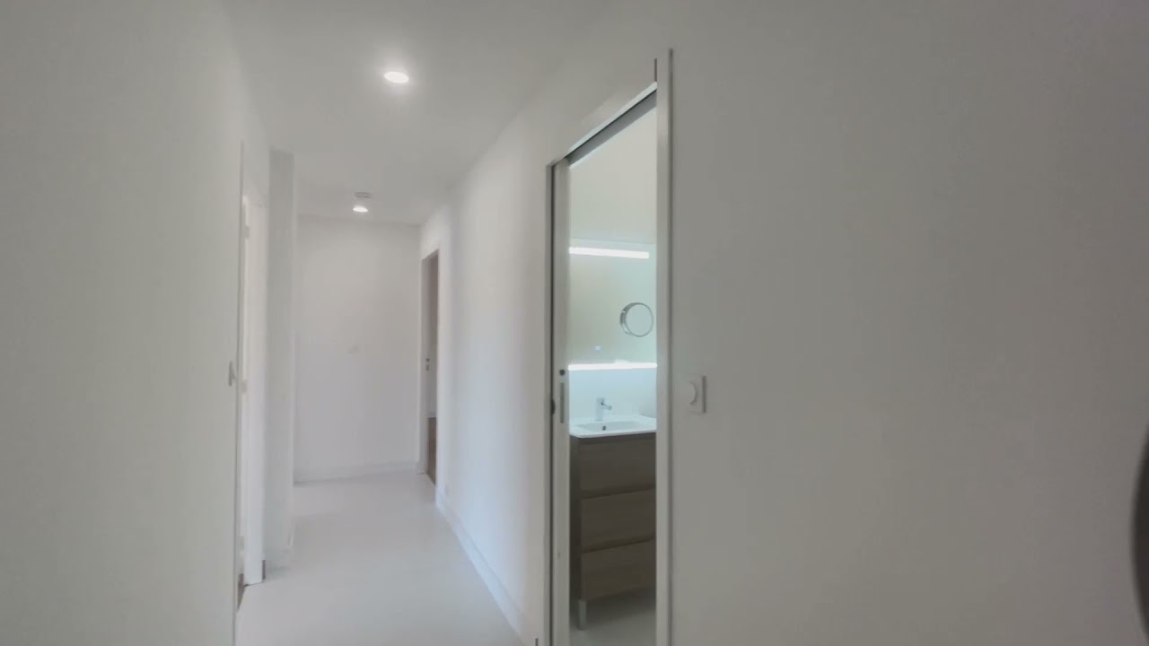 Cabestany splendide villa T5 épurée de style contemporaine vue CANIGOU