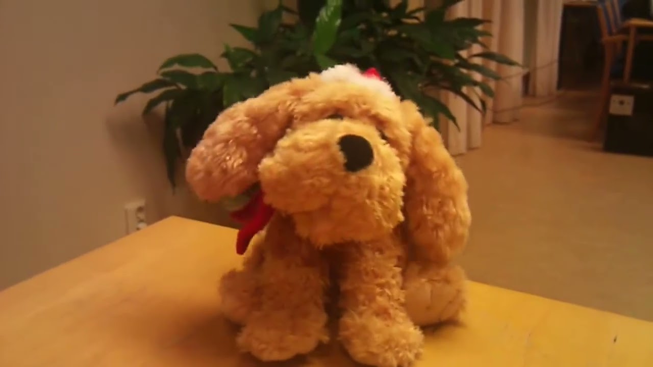Christmas Dog Singing