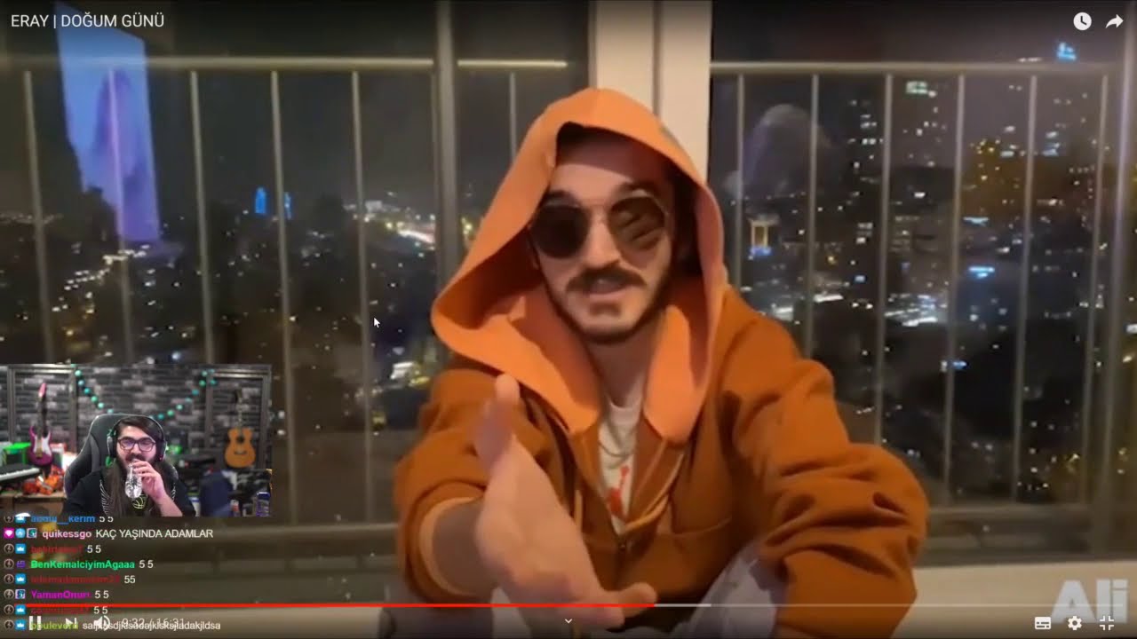 KendineMüzisyen /ERAY'ın Doğum Günü Videosunu izliyor ve Aldığı Hediyeyi Gösteriyor(06.01.2021)