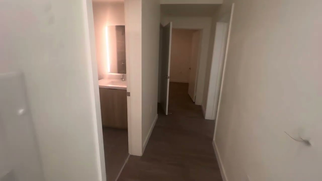 #448 Plan 14, 1 Bed + Den