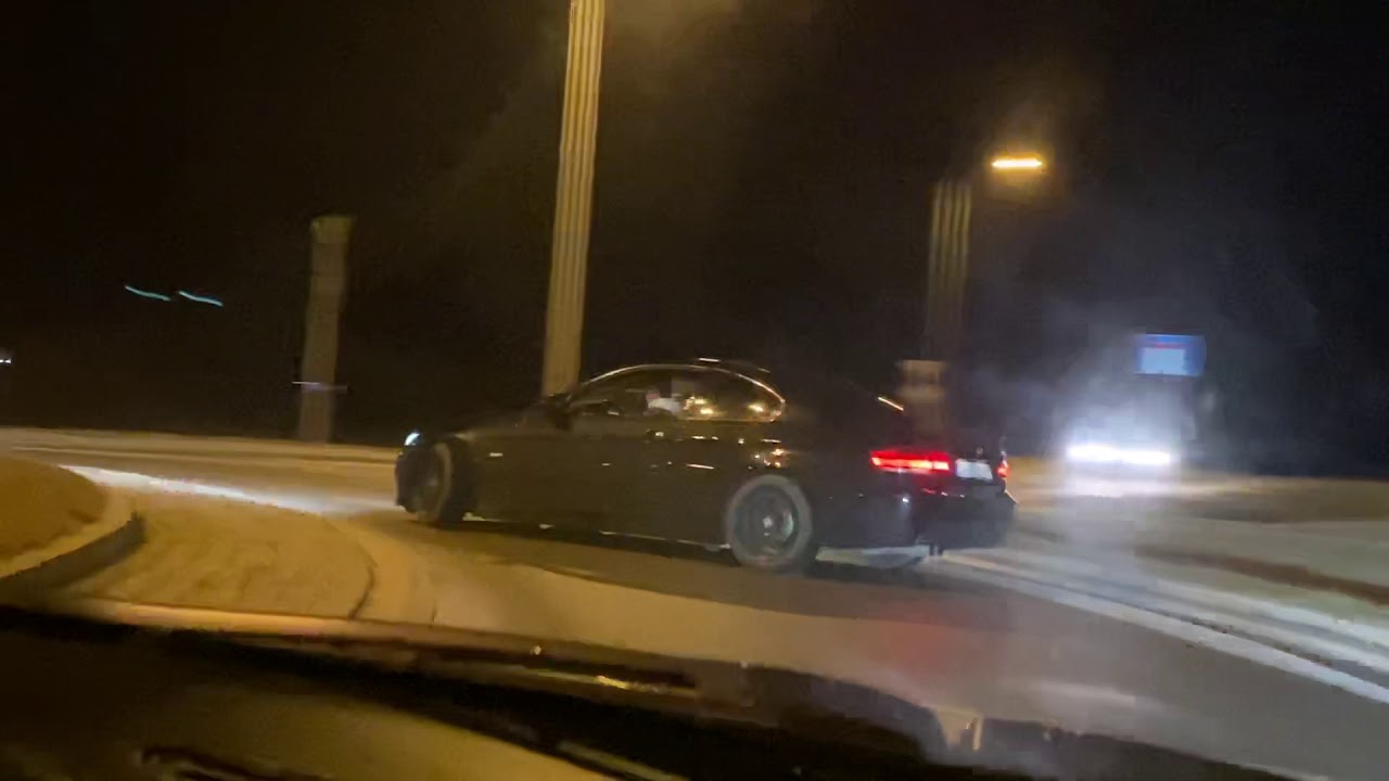 BMW 3 E92 drift, rondo bokiem, Wiesio bokiem :)
