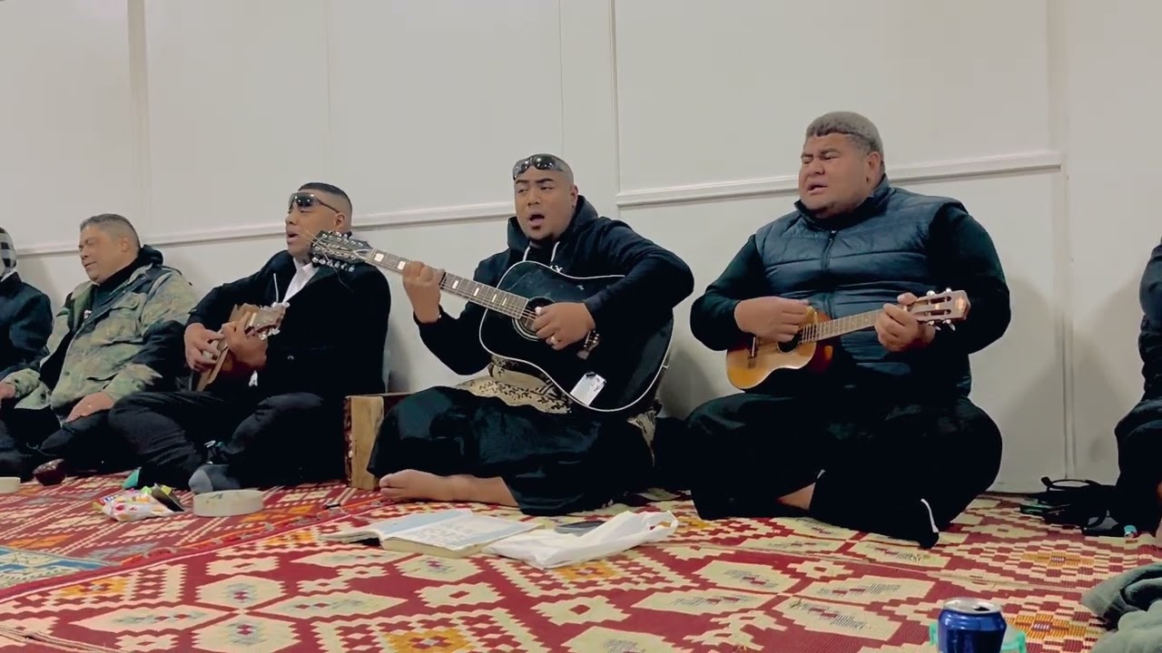 Lupe maliu atu Lupe maliu mai ..Benny Tatafu..Ulaiasi Moala..Hemaloto Moala