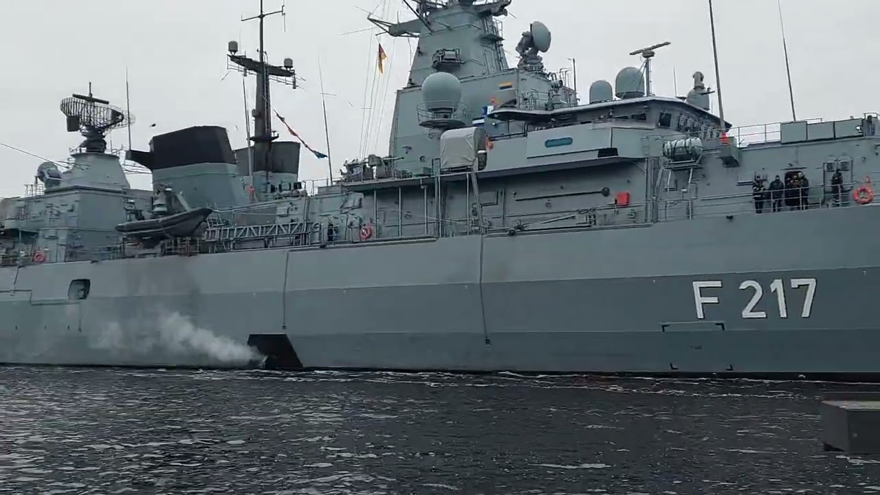 Fregatte BAYERN - F217 - Wilhelmshaven 😍👍🌊 #marine #frigate #frigates #schiffe #marinelife #ships