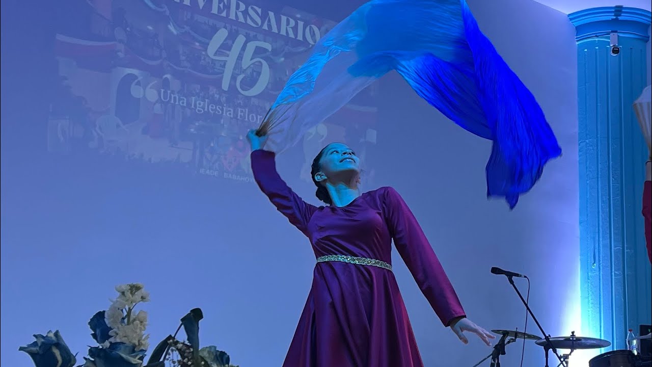COMO UN ESTRUENDO Danza 