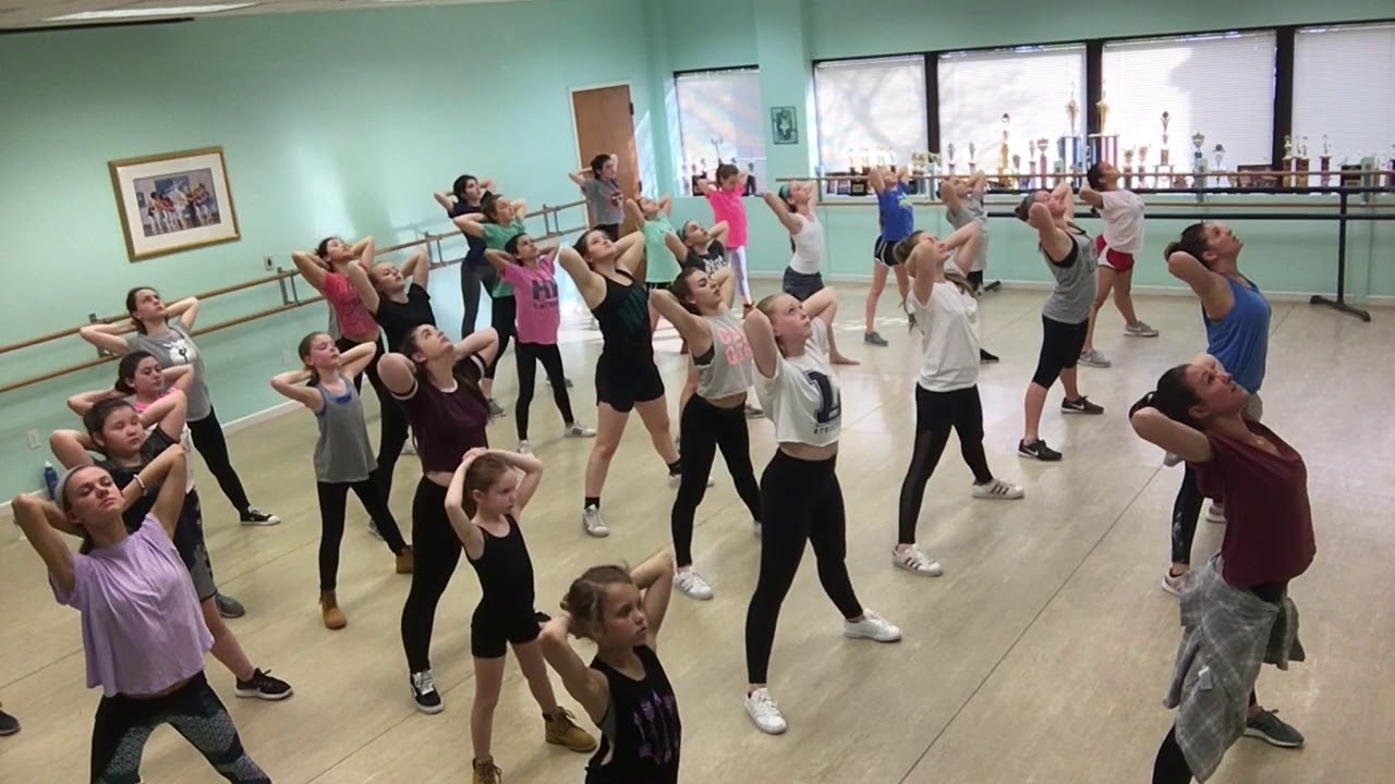 Hip Hop Class Workout-  Warm Up, Stretch and ABS!